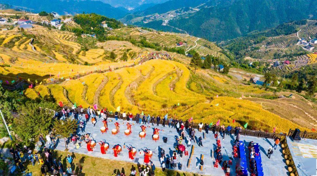 打卡湖南秋日限定美景,去这几个地方就够了 打卡湖南秋日限定美景,去这几个地方就够了