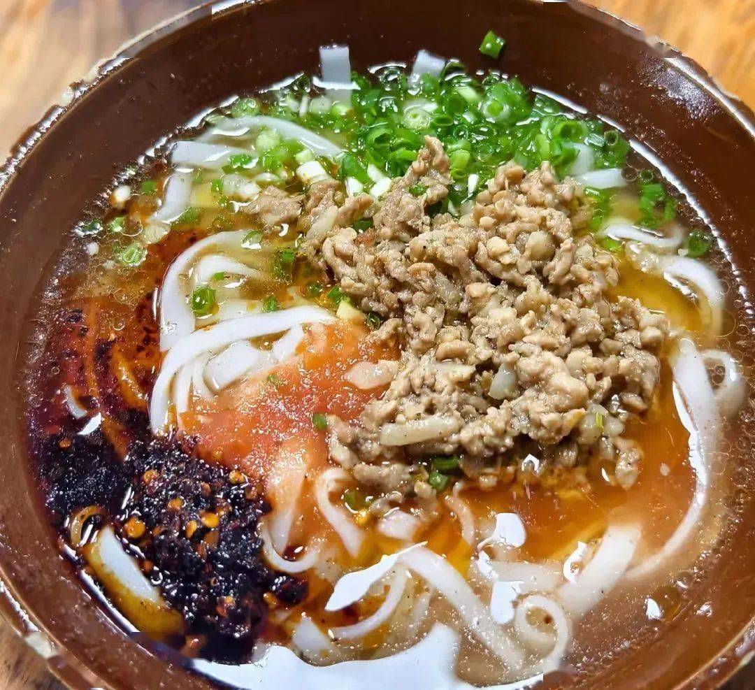 ng体育下载：吃了贵州殡仪馆的米粉才知道什么是阴间美味(图2)