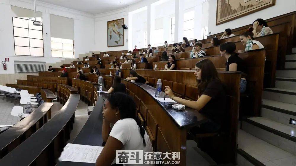 开云注册入口意大利大学医学专业取消入学考试 所有学生均可无门槛入学