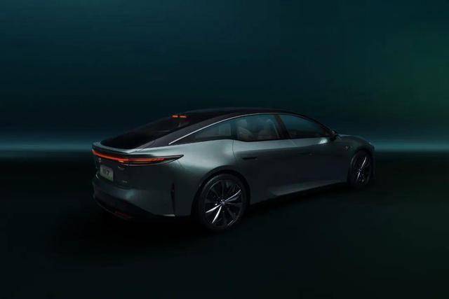 中大型轿车市场风云再起，丰田铂智7与雷克萨斯ES双雄争霸，竞争白热化升级