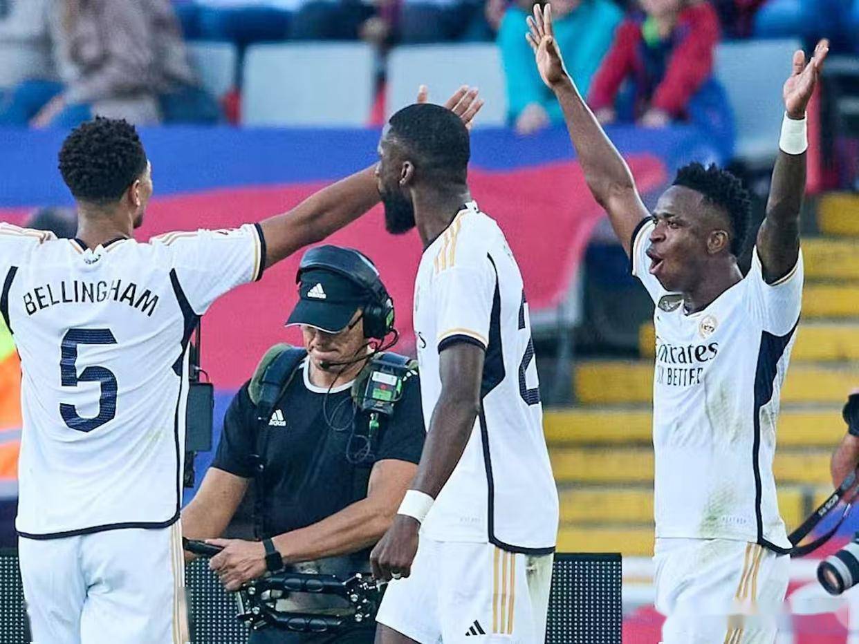 “西班牙足球甲级联赛巴萨vs皇马：近十次国