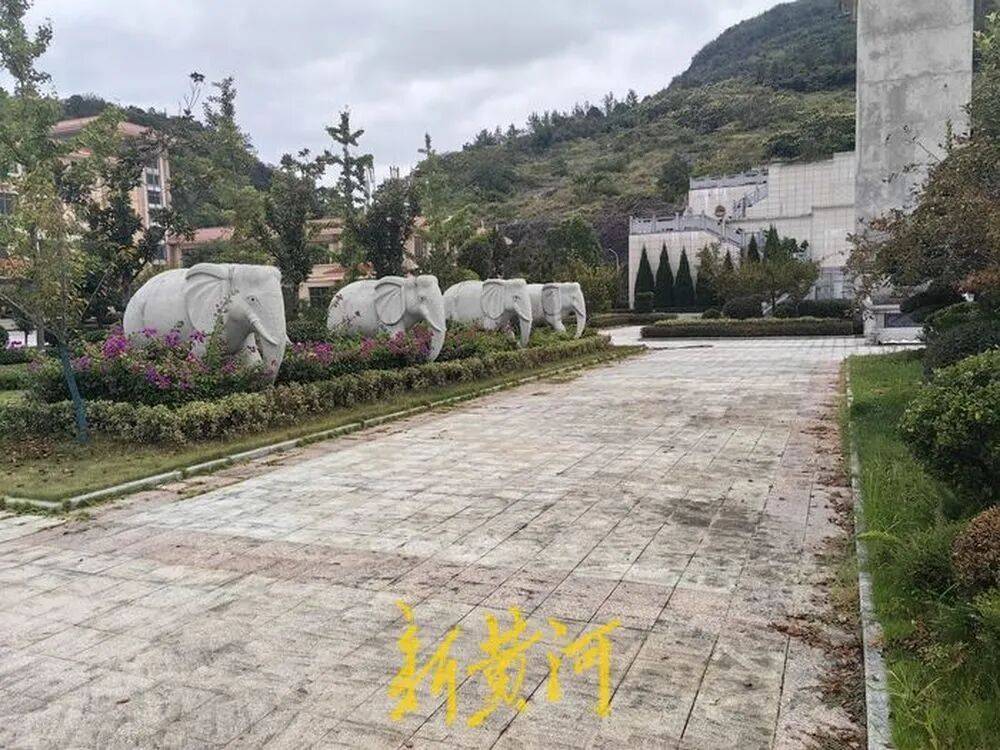 投资2亿元的殡仪馆建成8年荒废至今，曾被列为贵州省重点工程，当地政府：解决问题需要过程