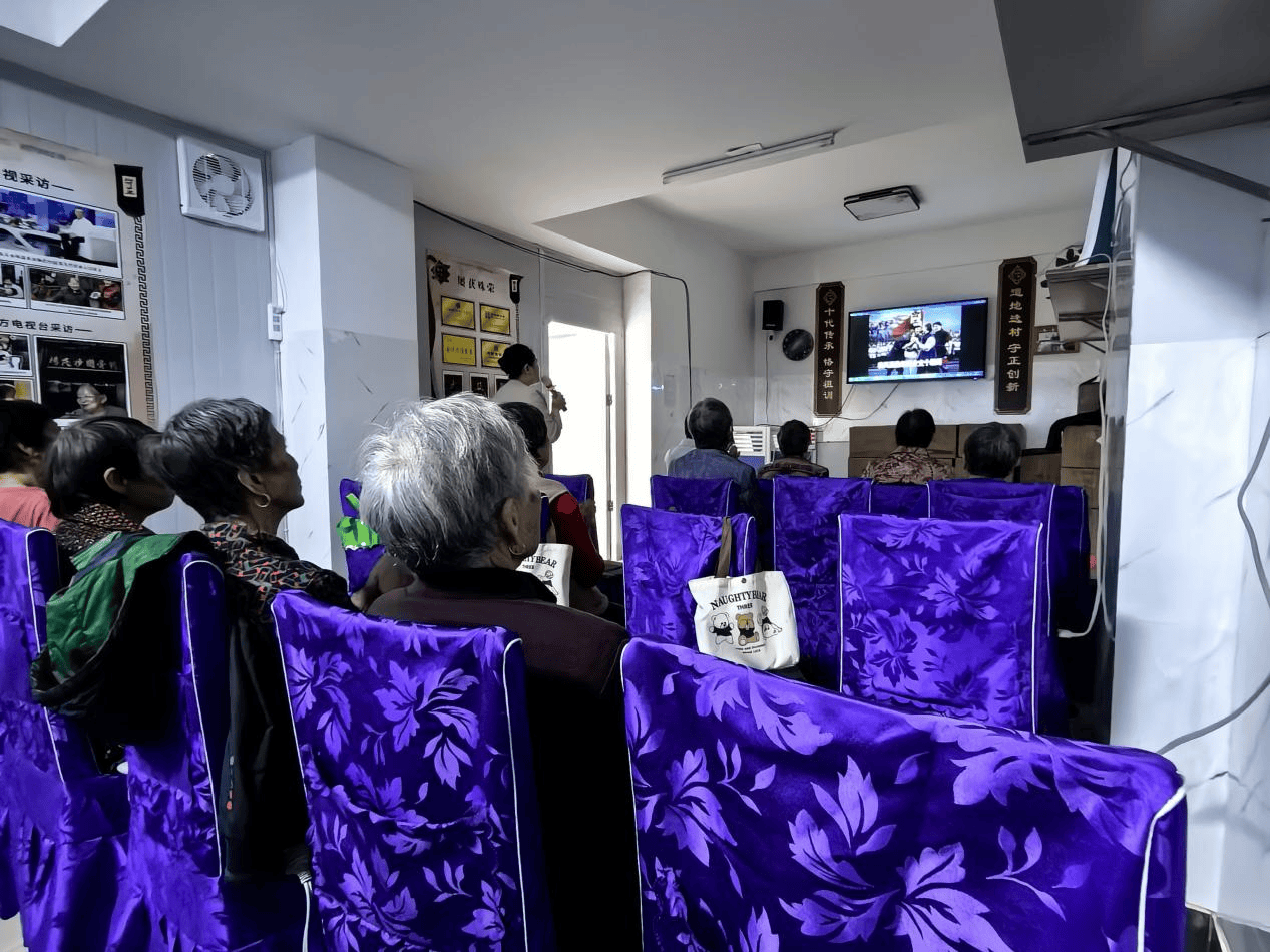 废弃学校成打卡点,曾有博主被困……