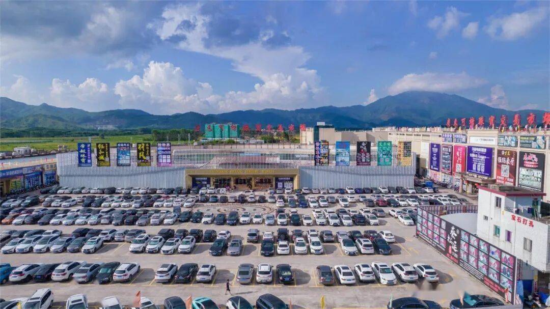 来利国际w66手机版环球每2颗彩色宝石1颗来自中邦汕尾！解码汕尾珠宝“璀璨传奇”