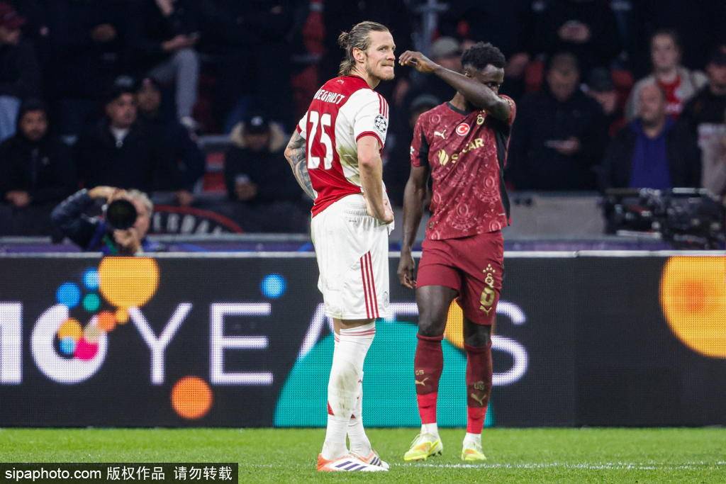 阿森纳的失误时刻：萨卡与萨利巴的错失良机背后有哪些战术思考？