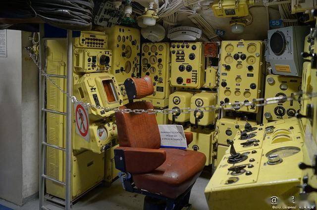 从战场到博物馆：641Б型潜艇“新西伯利亚共青团员”观光记