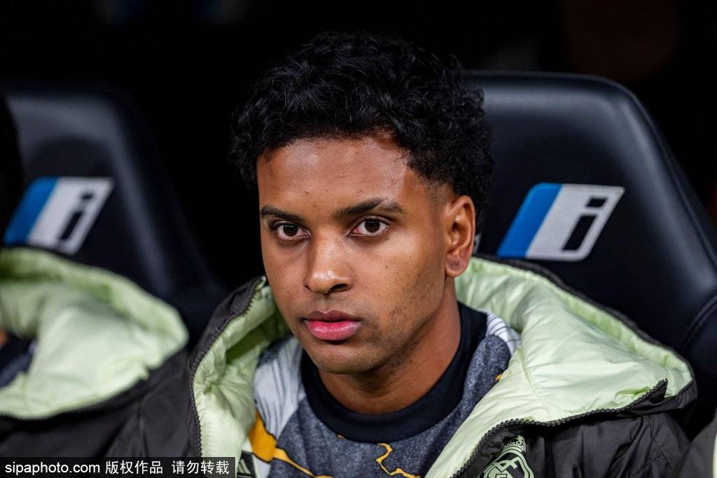 阿隆索直言：对维尼修斯的换人决定不再犹豫，背后隐含的战术思考与球队未来