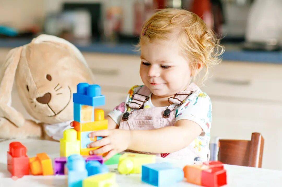 大脑为什么要删除2岁前的记忆