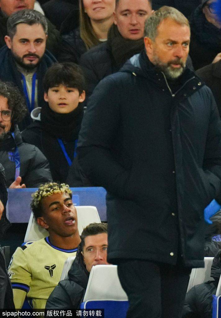 埃弗顿中场詹姆斯·加纳：我们掌控了比赛节奏，霍尔的离场成了关键