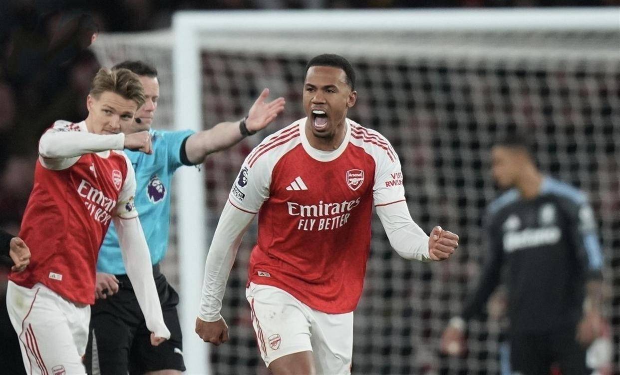 英超积分榜阿森纳3-2逆转5连胜六分领跑狼队3-0迎来开门红英格兰足球超级联赛