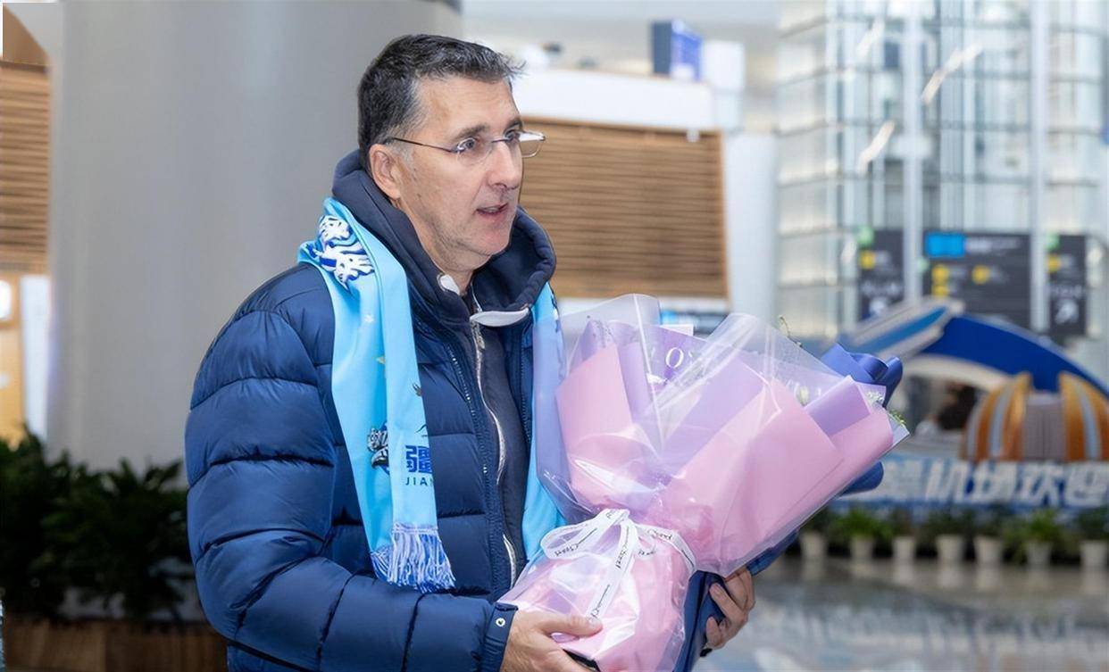 新疆男篮正式官宣！克罗地亚籍名帅正式欧洲篮球联赛中文网__赛程比分+球队资讯+盘口分析担任主帅冲锋季后赛