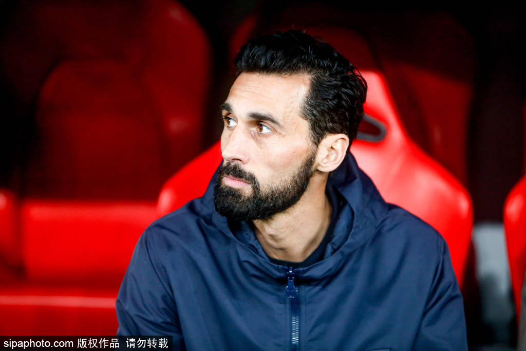 阿扎尔的告别与穆里尼奥的教诲：从西班牙足