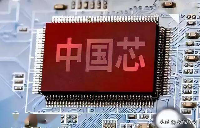 原创 华为海外炸场!8192张昇腾卡碾压英伟达,全球最强超节点惊呆西方