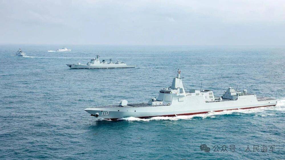 万吨大驱再添新成员 直击109、110首训现场