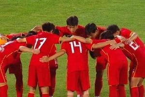 U17国足3:1逆转沙特，22年破荒背后，有个叫邝兆镭的孩子值得记住，当时，万项在禁区内...-图片