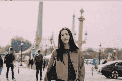 沪上阿姨被曝喝出飞蛾：到店维权发现虫子满天飞