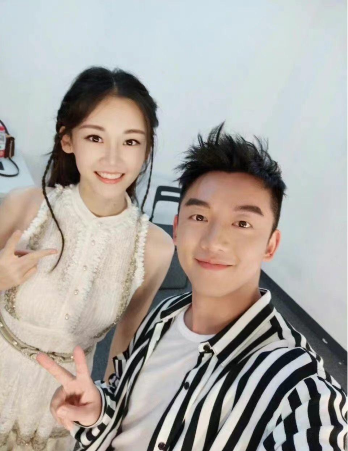 "_苗苗_冯导_芳华