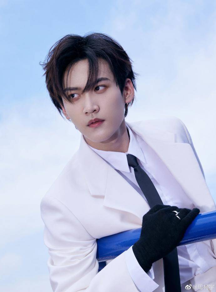 gq造型:杨颖 宋茜 李沁 陈都灵 杨幂 张艺兴 白鹿 李一桐 李现 王阳