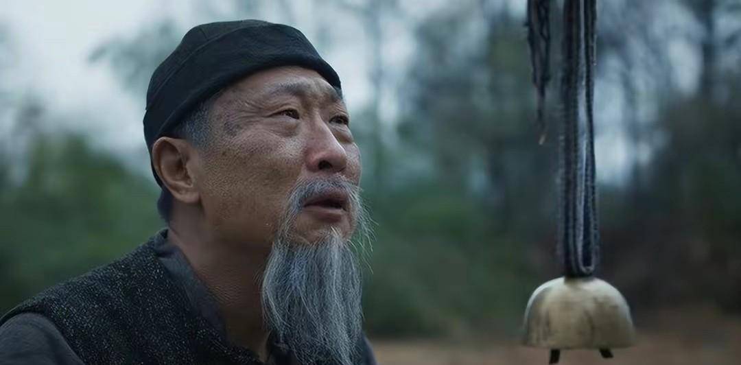 挖开儿子坟墓取出一物,领导看后:快上报中央_张爵谦_张人亚_张静茂