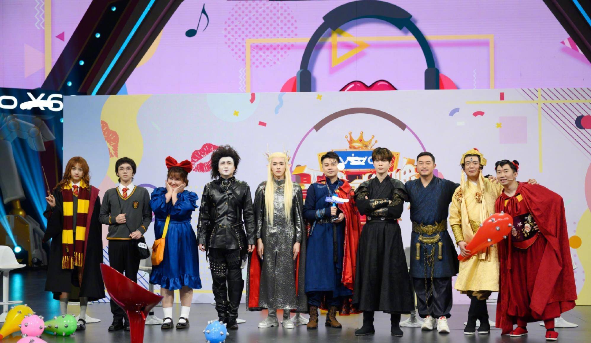 宋亚轩和王一博cos精灵王子,看到王一博的眼睛,才明白宋亚轩输哪了