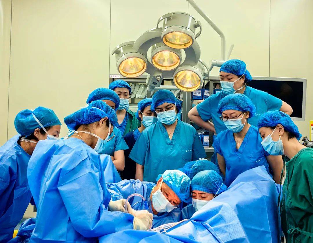 成功挑战妇科恶性肿瘤微创手术_外阴_腹股沟_患者