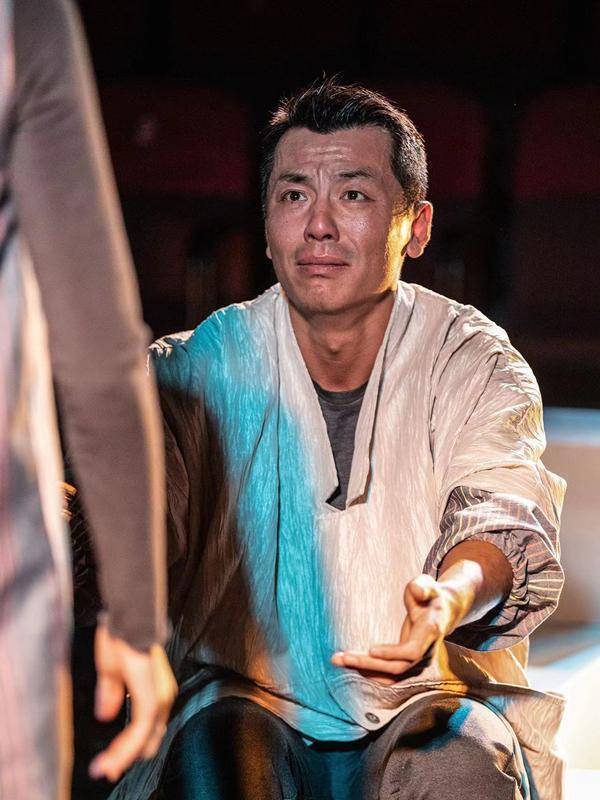 何易是一位健身水平达到"半专业"的演员,他表示自己希望有机会出演