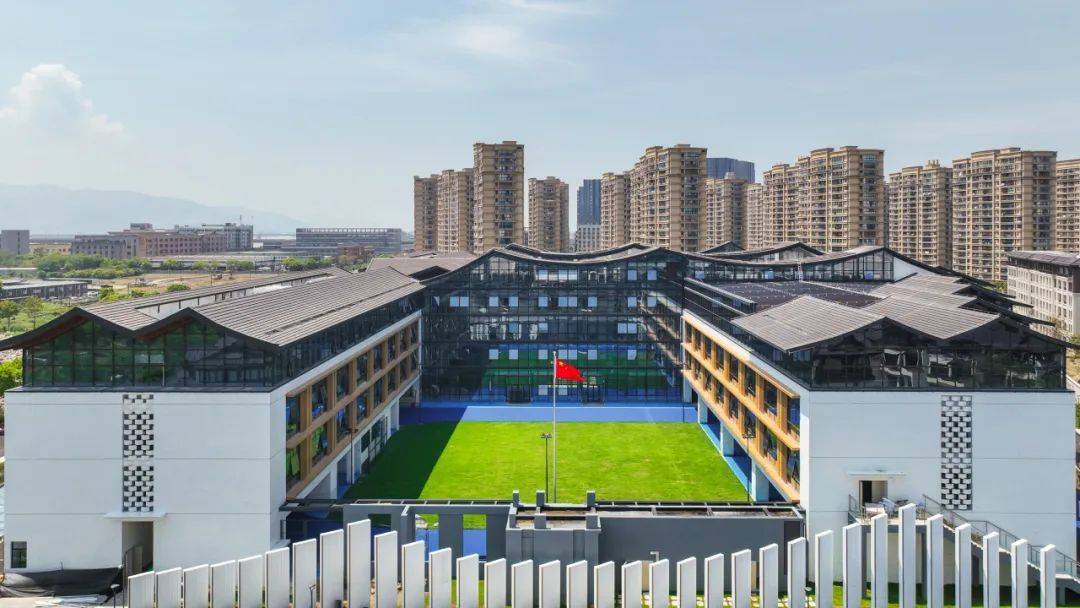 湘湖未来学校是本年度唯一一所获2023wa中国建筑奖的学校建筑