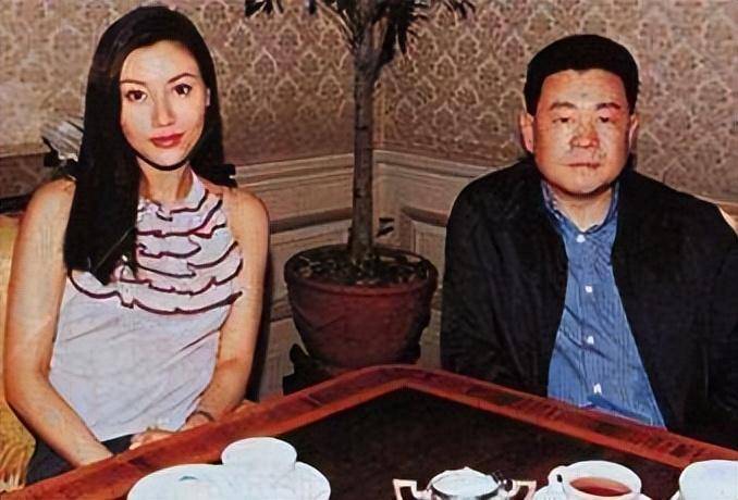 富豪的"猎物"李嘉欣,香港富豪太太:她结婚,我们就放心了_比赛_时候