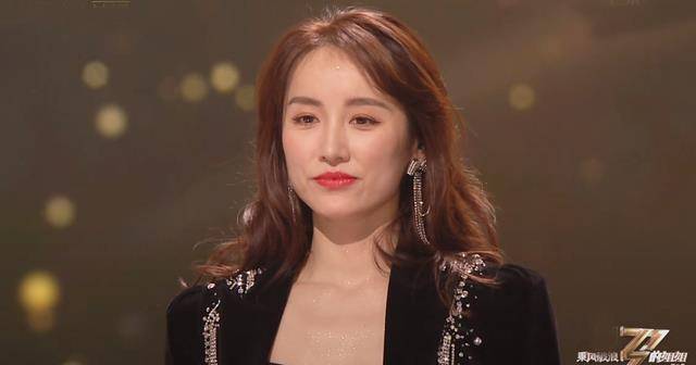 那英c位周笔畅获得两大奖项,张柏芝李菲儿意难平_姐姐_舞台_杨丞琳