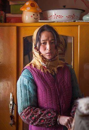 女星村姑造型,有的土到掉渣,原来女明星也是普通人_穿着_巩俐_衣服