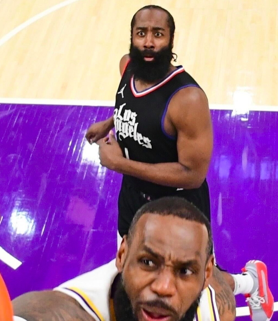 关键三分难救主 哈登贡献逗趣表情包 快船惜败湖人止步5连胜_防守