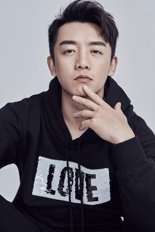 内地男演员「郑恺」的经纪人_合作_同年_剧中