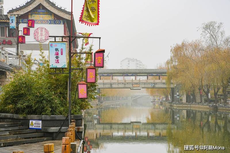 非物質文化遺產傳承保護的一個縮影,漫步在宣阜巷,兩岸懸掛的大紅燈樓