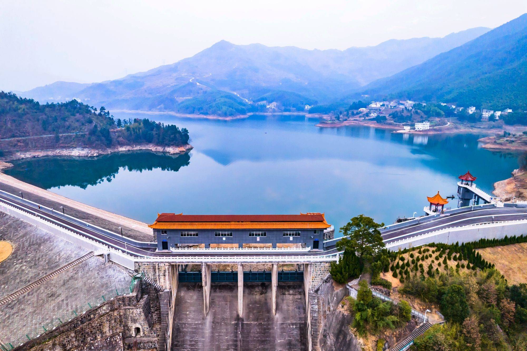 钓鱼台风景图片