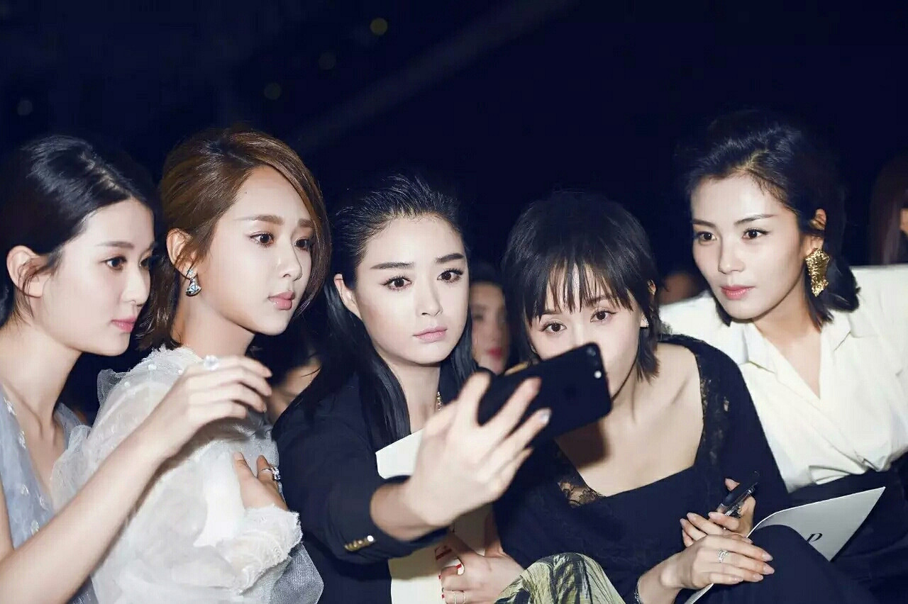 怼陈建斌,踩刘涛,嘲赵丽颖的蒋欣是"真性情"还是"真能作"?