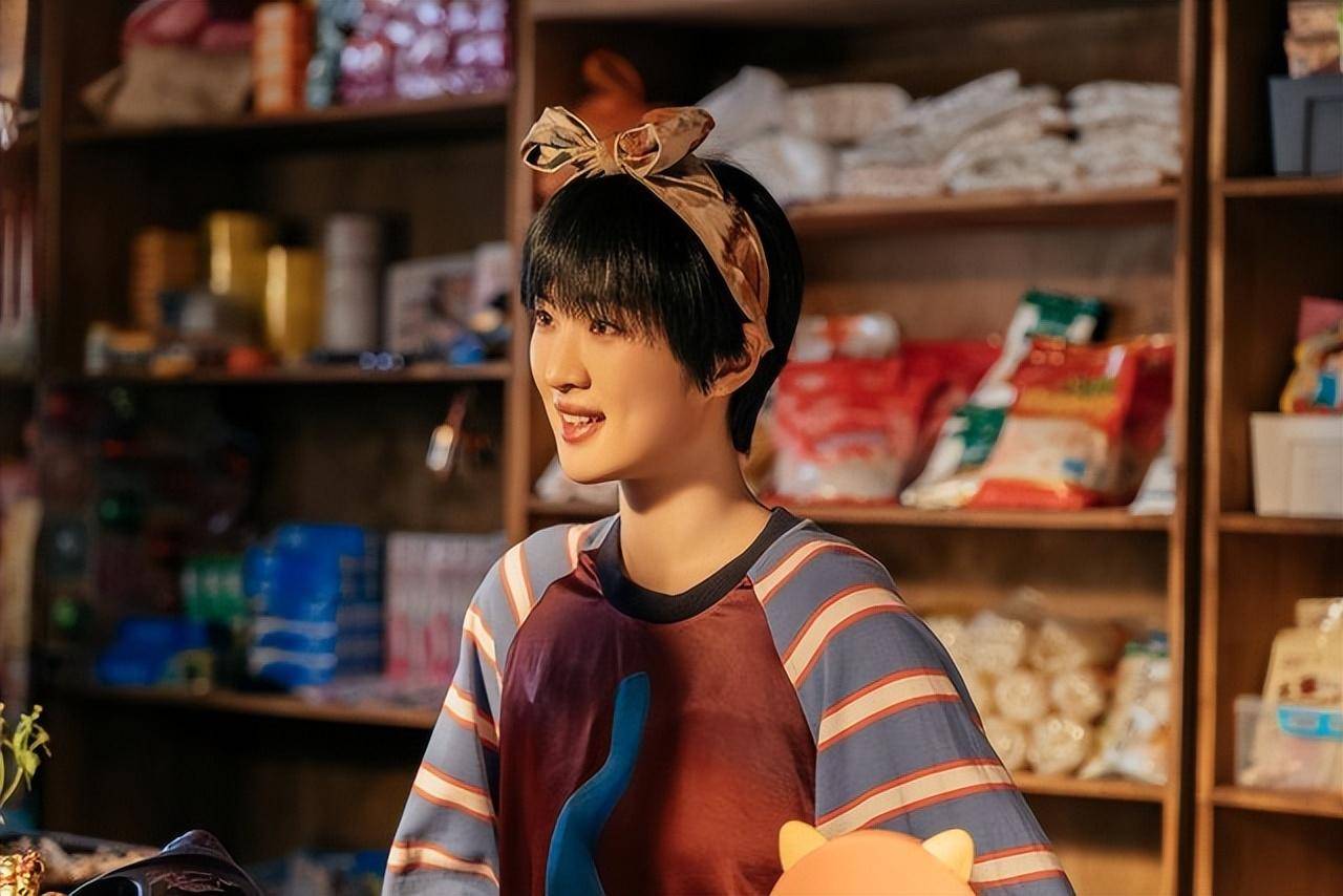 分明一个人,演完《中餐厅》演《去有风的地方》,她的首秀很惊喜_安娜