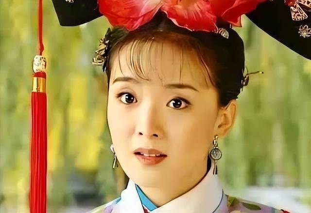 剧中朱宏嘉和王艳饰演的晴儿真可谓是郎才女貌,从才情到样貌都格外