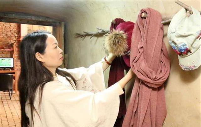 归隐山村种菜养鸡,如今怎么样了_刘娟_生活_田园