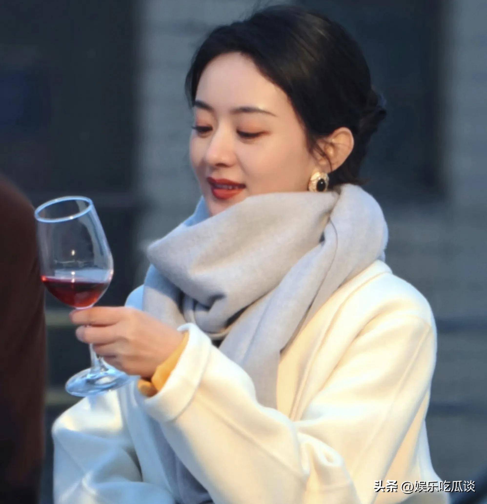 赵丽颖三度陪跑白玉兰奖,网友:她早已是最佳女主角!_作品_观众_演技