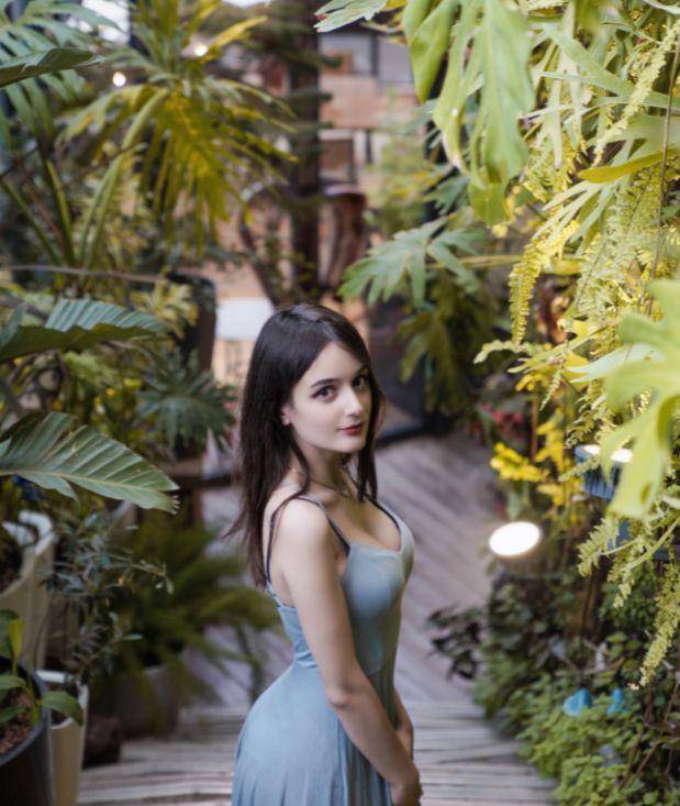 塞尔维亚美女,自学汉语10年,励志在中国定居,嫁一个中国男人_欧洲