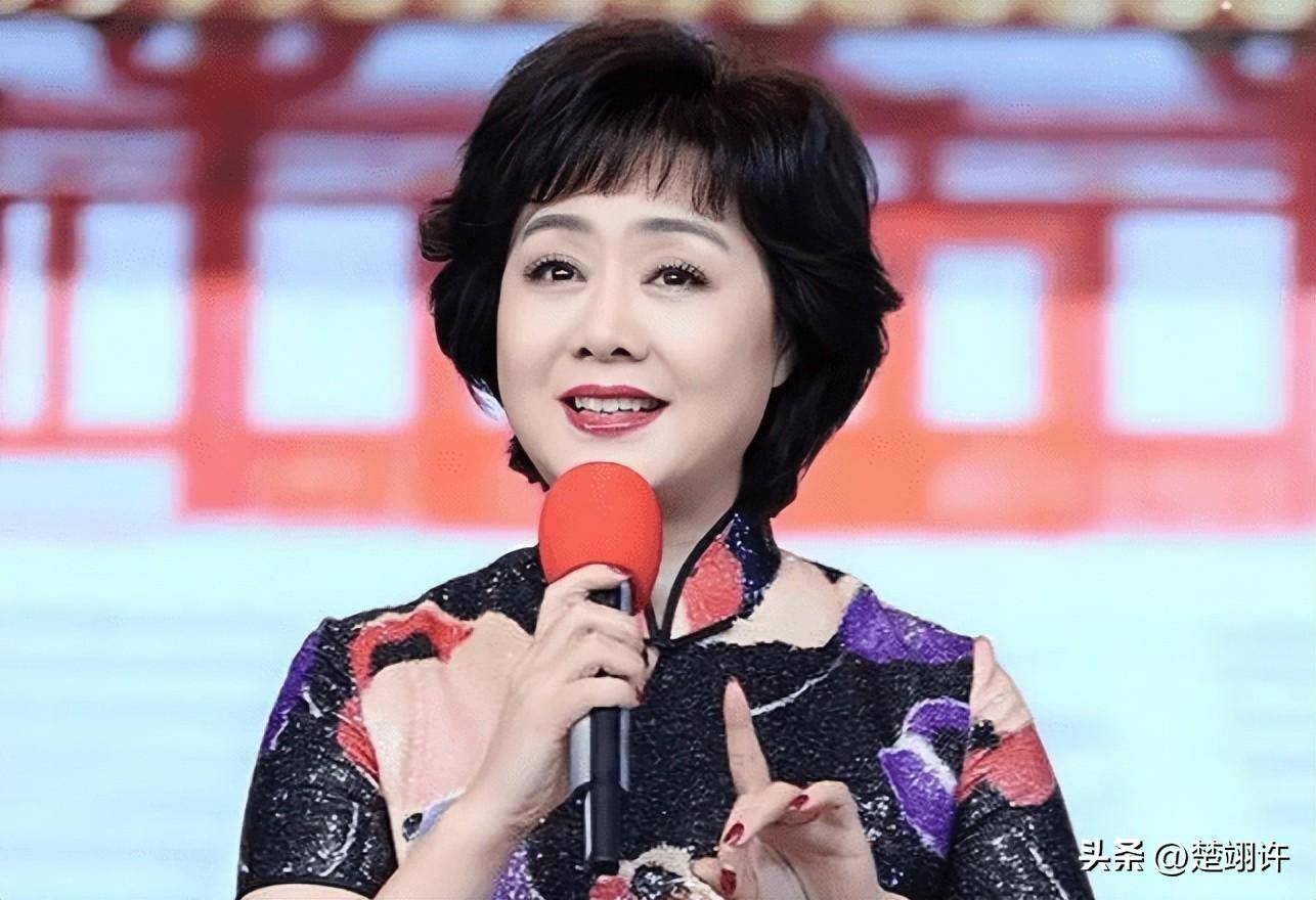 "京剧第一美人"李胜素,57岁仍未婚,4个绯闻老公竟没一个真!