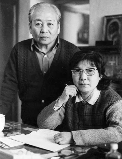 晚年瘫痪23年,重生后上春晚,新凤霞死后女儿说:妈妈一生太圆满_舞台