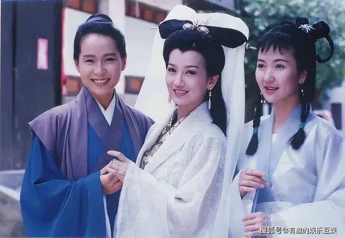 30周年演唱会,主创重聚,70岁的"白娘子"状态最好_赵雅芝_叶童_陈美琪