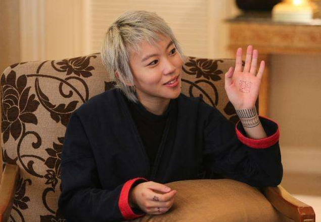 窦靖童_奶奶_窦唯