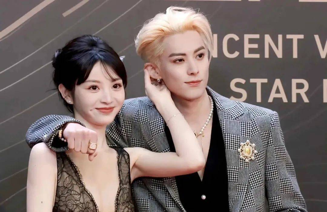 田曦薇都把野心写在脸上了,怎么还有人以为她只是甜妹_营销_朱戬_合作