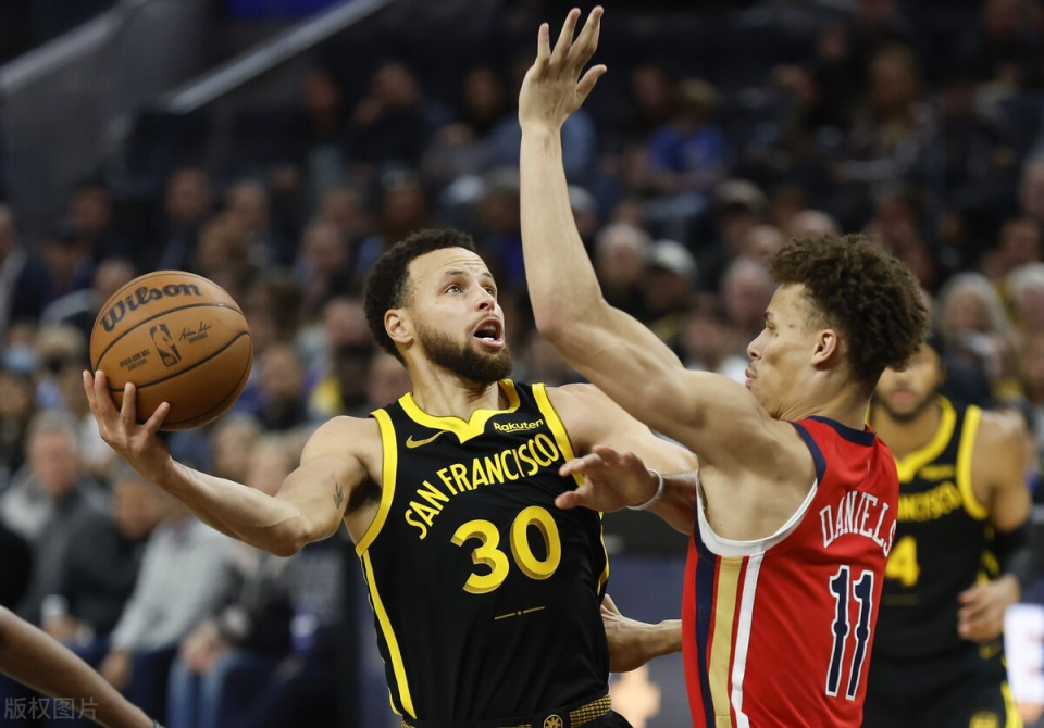 库里只得15分,勇士被湖人拉开差距,看看他怎么说?_克莱_防守_主场