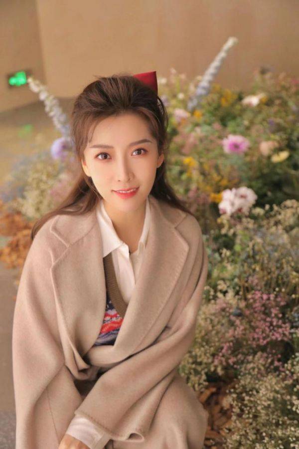 哈佛校花朱梓橦个人档案高清写真曝光,张张身材惊艳,网友直呼美翻了