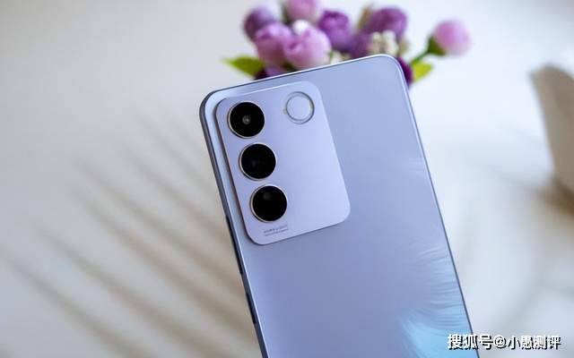 vivo不讲武德,旗舰机皇跌至1818元,12gb 256gb 10倍变焦 66w_手机