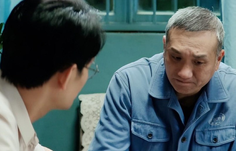 他是电影中的第一男主角,可是作为配角的陈坤和周迅却更加