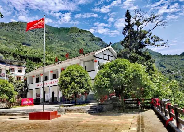 石椅村:新时代乡村振兴的好样子_专著_羌族_文化